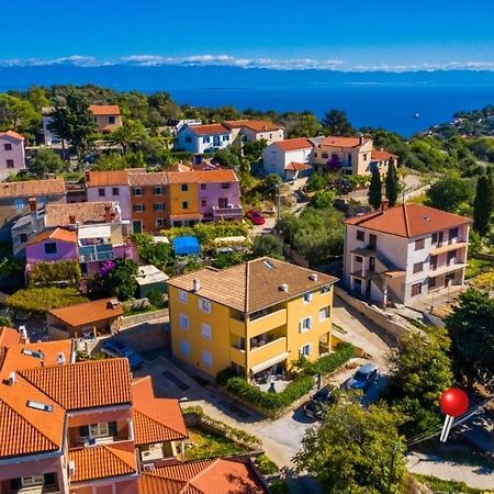 Apartamento Bozena Mali Lošinj Exterior foto