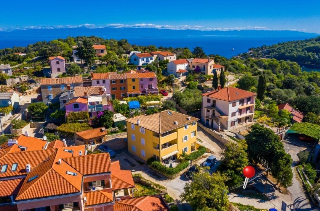 Apartamento Bozena Mali Lošinj Exterior foto